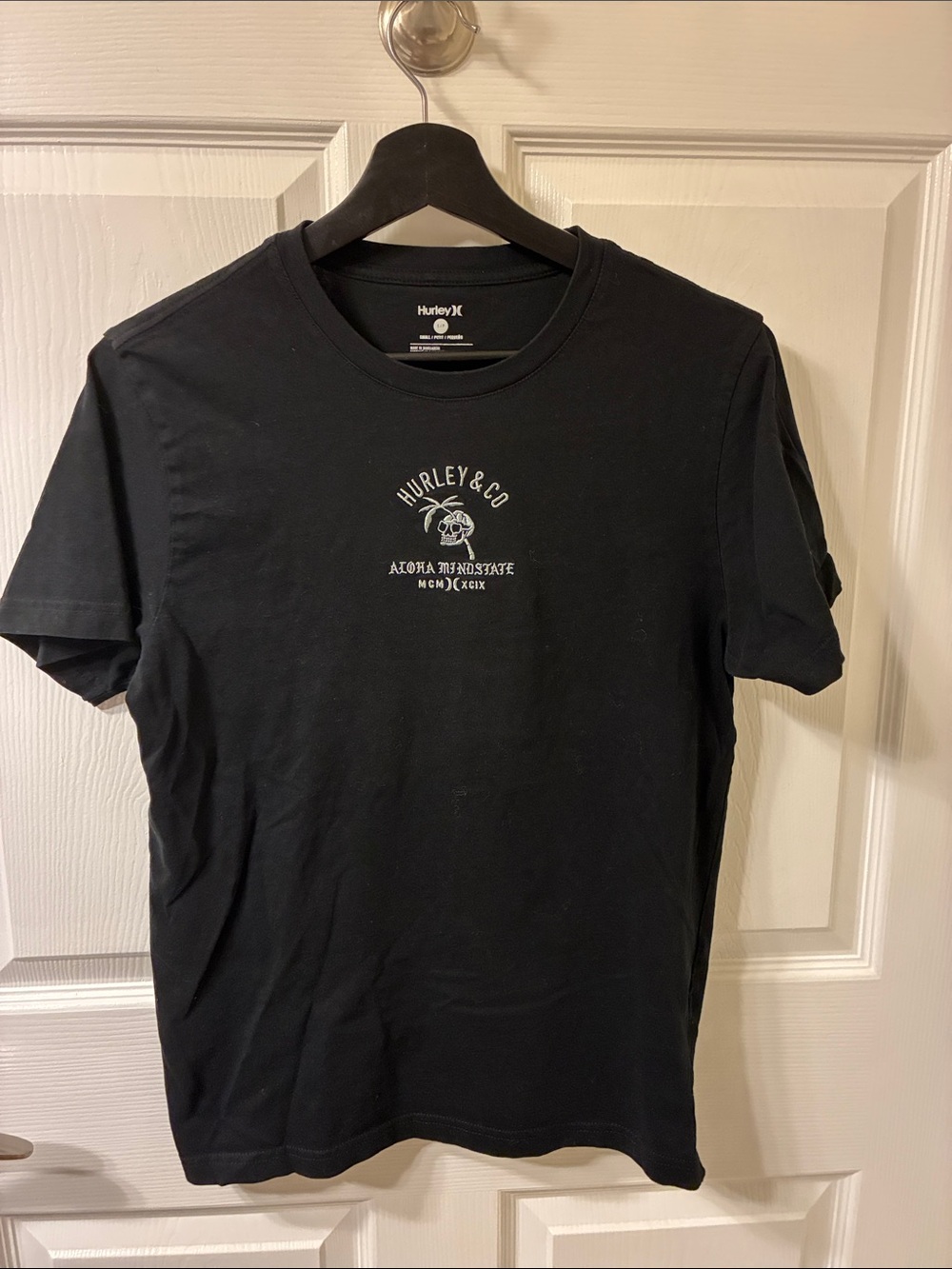 Hurley Black Short Sleeve Tee with embroidered Chest Logo